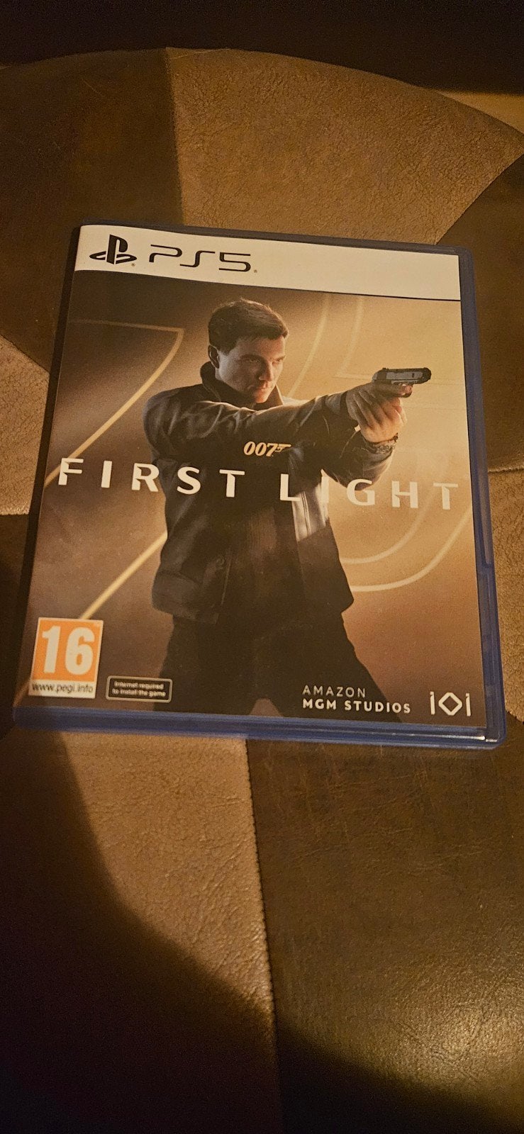 007 first Light ps5, Enlèvement ou Envoi