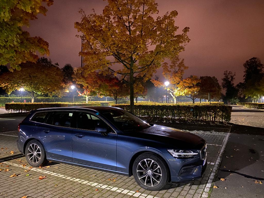 VOLVO V60 Momentum D3 Geartronic, Auto's, Volvo, Particulier, V60, Achteruitrijcamera, Adaptieve lichten, Adaptive Cruise Control