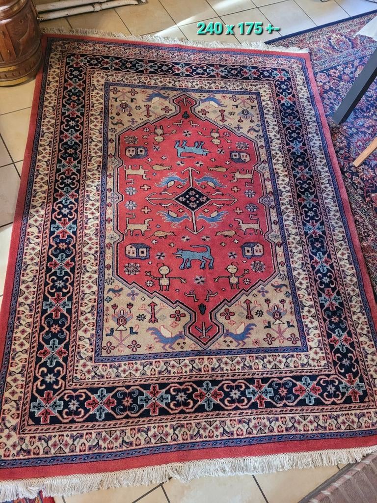 Persian tapijt "Heris", Enlèvement