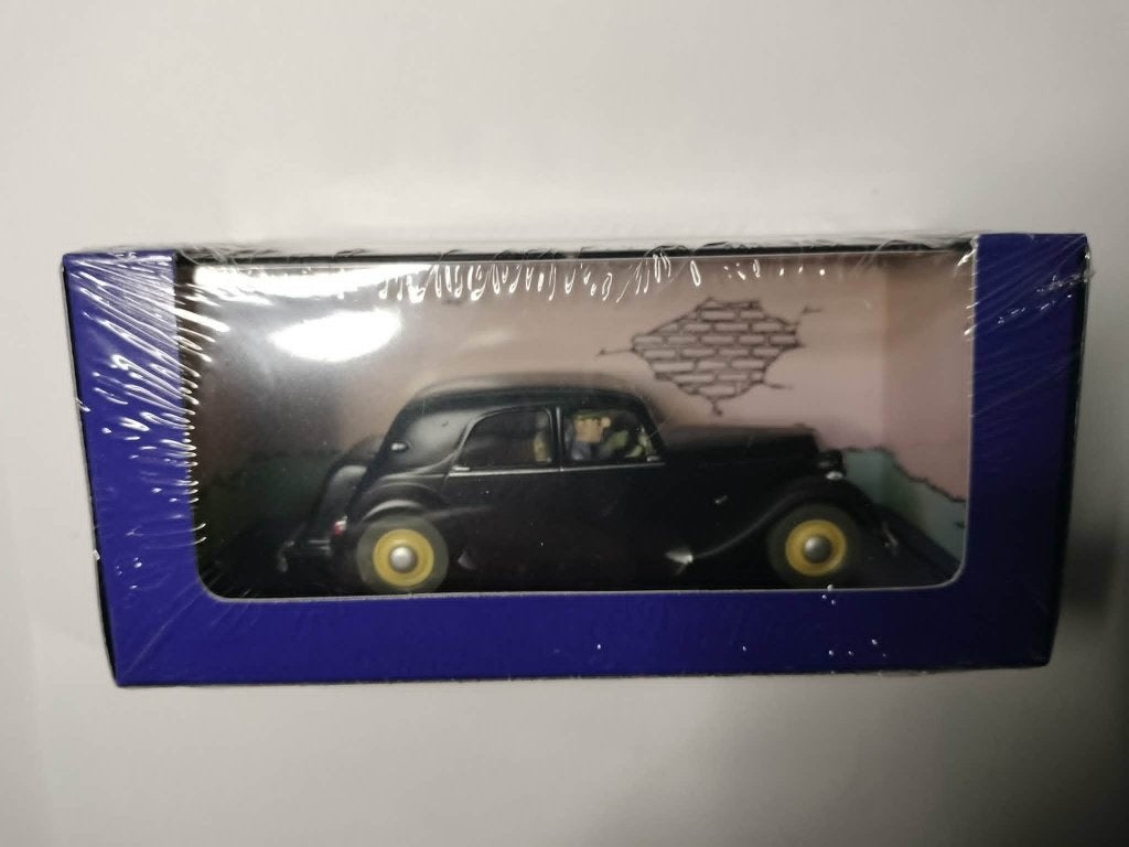 BIJ KUIFJE IN DE AUTO N22 De Citroën uit De zaak Zonnebloem, Verzamelen, Stripfiguren, Zo goed als nieuw, Kuifje, Ophalen of Verzenden