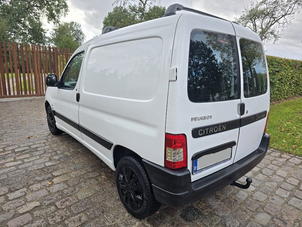 Peugeot Partner 1.6 HDI lichte vracht / 270.213 km / 2 ztpl, Voorwielaandrijving, https://public.car-pass.be/vhr/362cf8cb-cc7c-4f9c-aead-8786ae5f3688