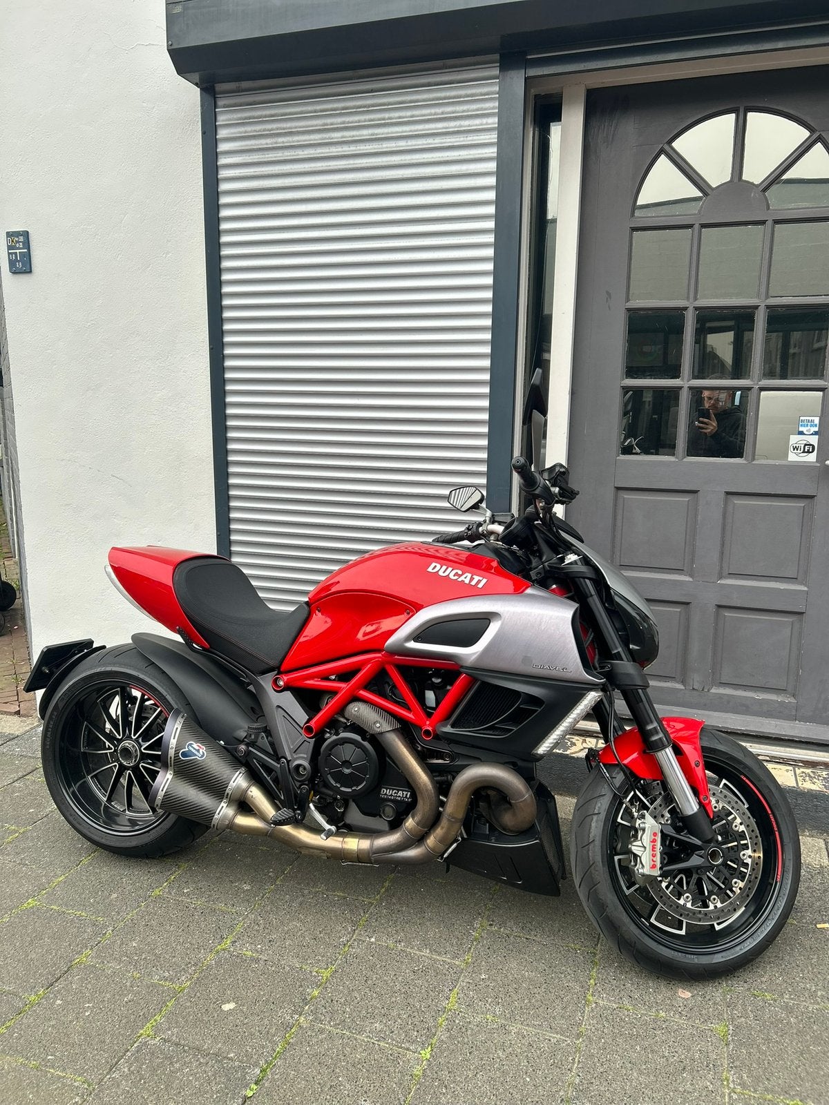Ducati Diavel 1200 kuipset rood, Motoren, Ophalen of Verzenden, Gebruikt