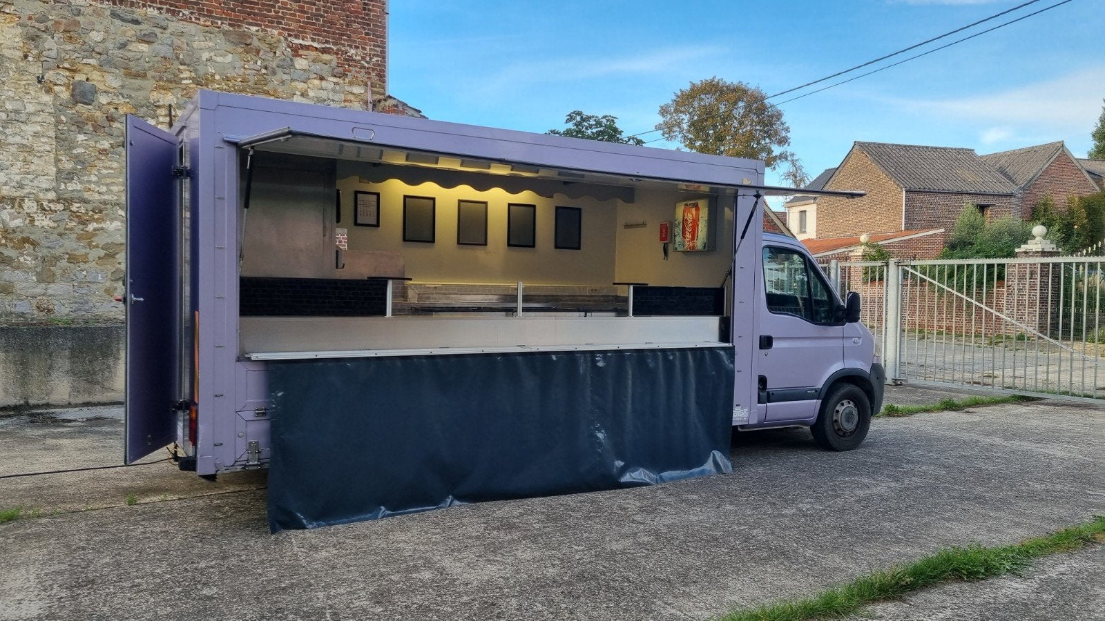 FOODTRUCK HAMBURGERKRAAM, Auto's, Overige kleuren, Particulier, 84 kW, Airconditioning