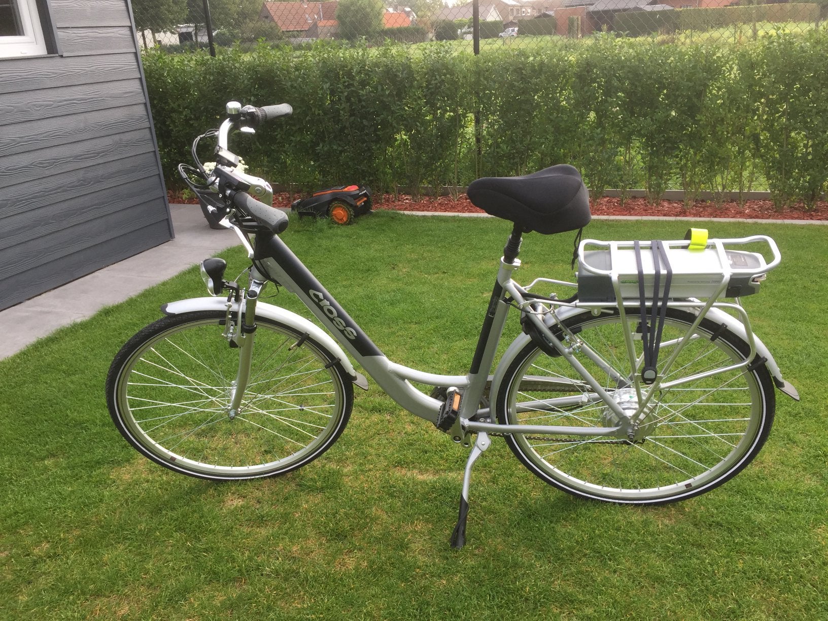 Elektrische Damesfiets, Fietsen en Brommers, Zo goed als nieuw, 55 tot 59 cm, 30 tot 50 km per accu, Ophalen