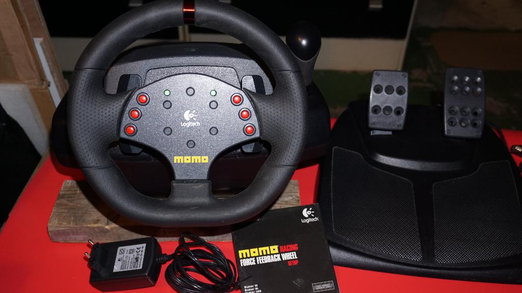 Volant + pédales pour jeux vidéo, Computers en Software, Joysticks, Zo goed als nieuw, Ophalen