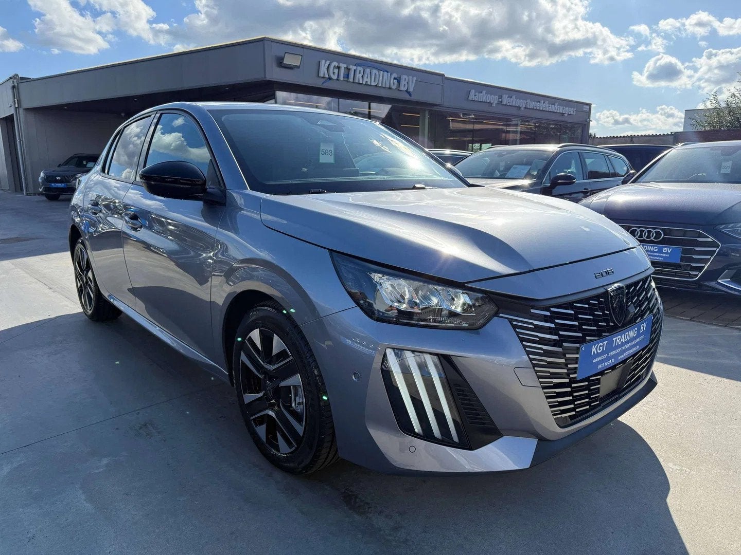 Peugeot 208 1.2i TURBO 360 CAMERA DODE HOEK NAVIGATIE LEDER, Gebruikt, Zwart, 1199 cc, 1165 kg