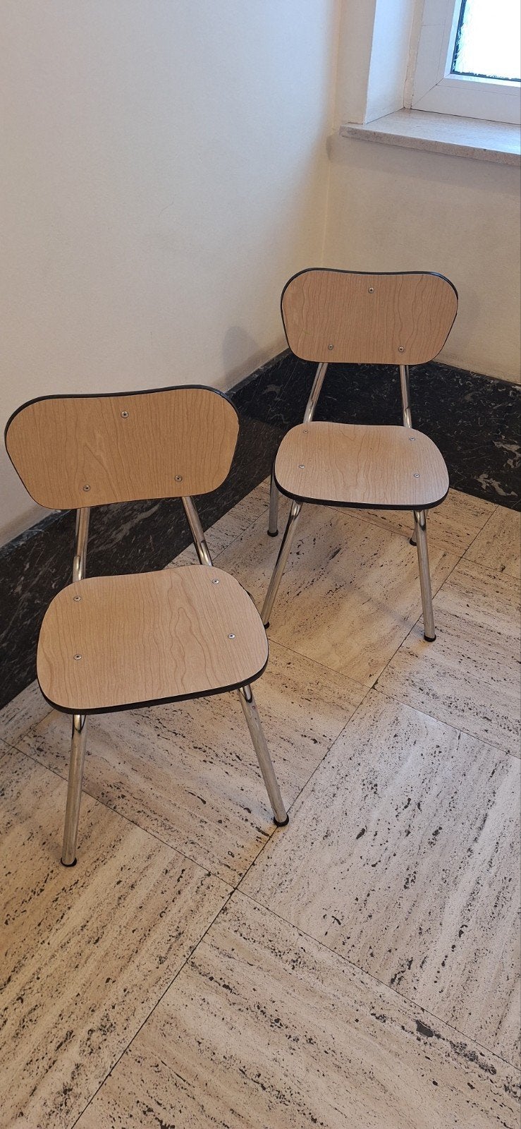 Chaises vintage années 70, Enlèvement