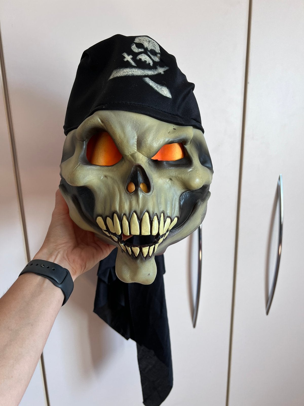 Skull masker met piratenbandana, Hobby & Loisirs créatifs, Costumes, Matériel de théâtre & Jeux de rôle, Enlèvement, Utilisé