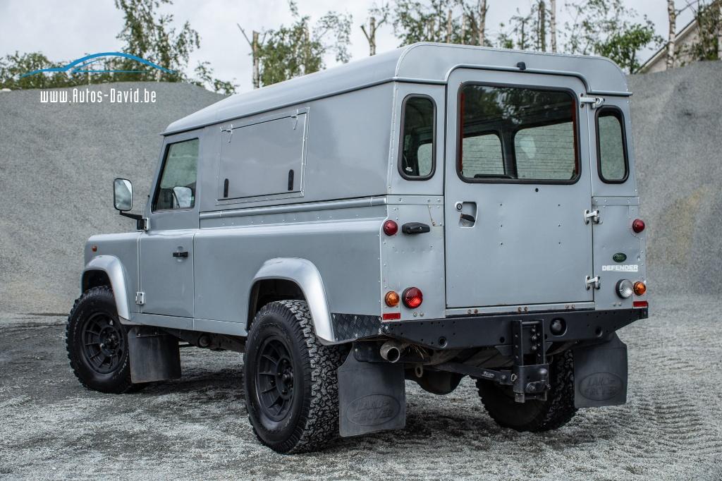 Land Rover Defender 110 VAN TD4 2.4 Turbo - D / 4X4, Auto's, Land Rover, 90 kW, Stof, Zwart, 4 cilinders