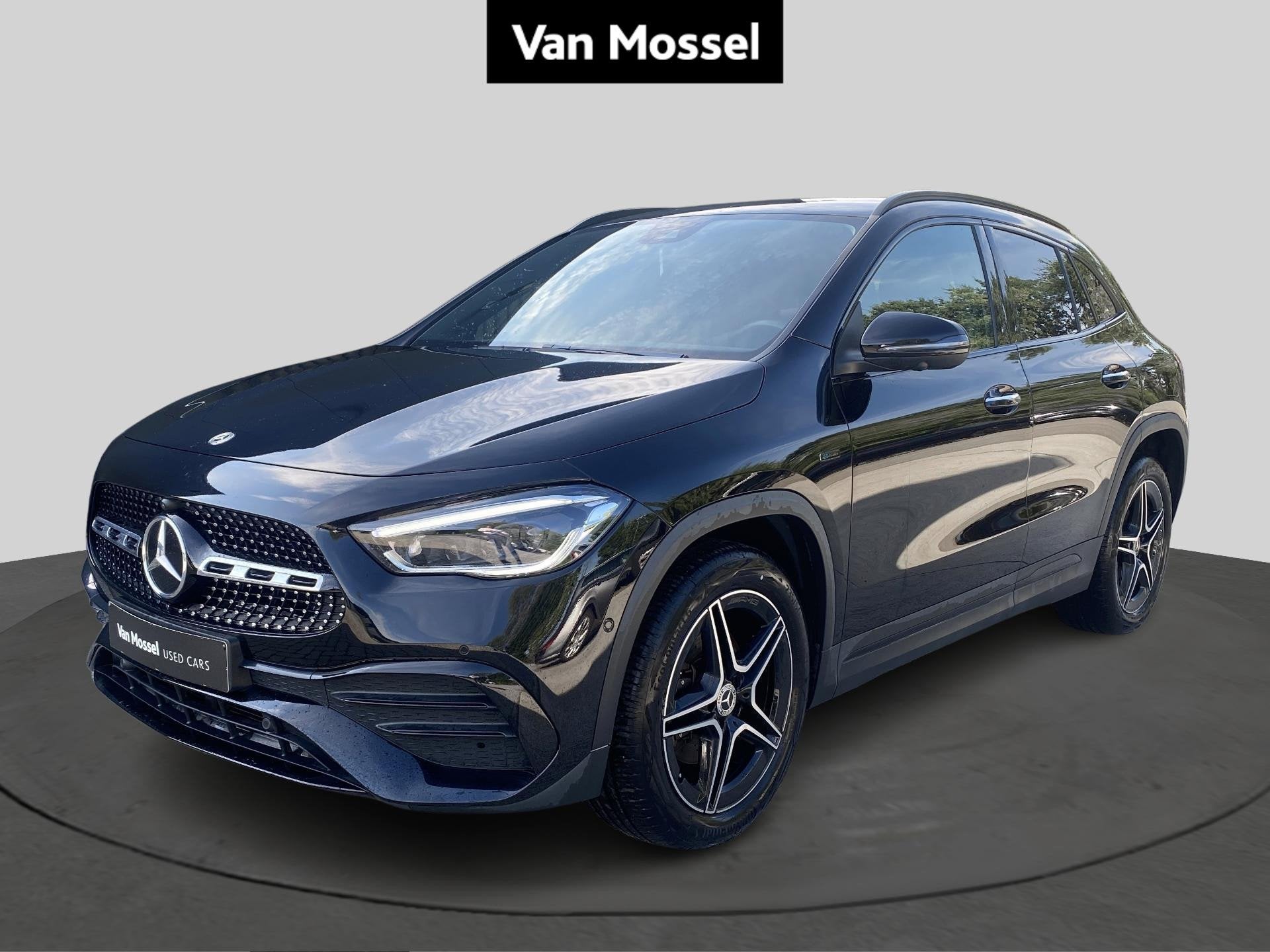 Mercedes-Benz GLA 250 e AMG Line + LEDER + MEMORY + CARPLAY, Autos, Achat, Euro 6, 16 kWh, Noir