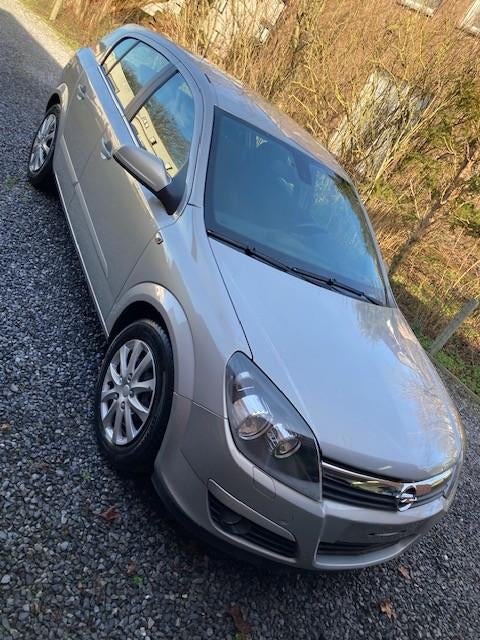 opel astra h, Auto's, Voorwielaandrijving, Stof, 4 cilinders, Elektrische ramen