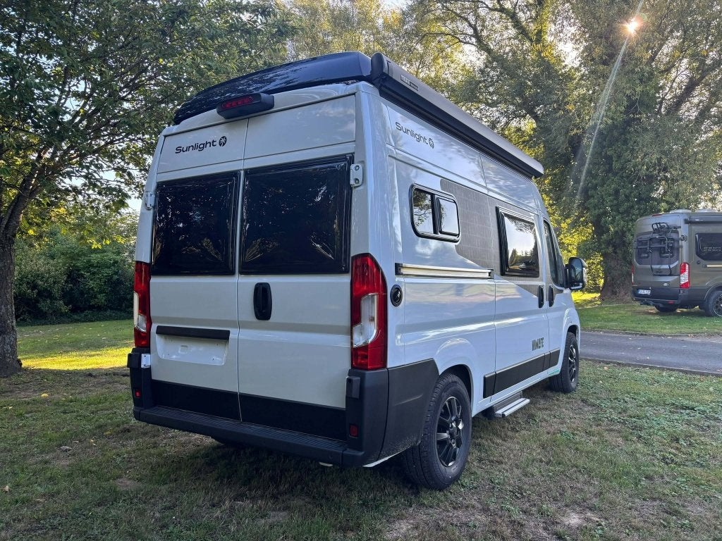 Sunlight CLIFF Van Life 2027 - BJMTech Loisirs, Caravanes & Camping, Jusqu'à 4, Sunlight, Boîte manuelle, Douche
