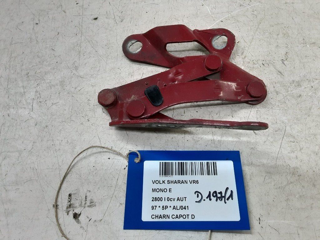 CHARNIERE DE CAPOT DROIT Volkswagen Sharan (7M8 / M9 / M6), Volkswagen, Mevr. I. Hauben, Utilisé, Rue de l'Espoir 34 34
4030  GRIVEGNÉE, BE