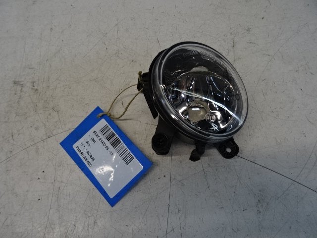 ANTI BROUILLARD AVANT GAUCHE Exeo ST (3R5) (8T0941699J), Autos : Pièces & Accessoires, Utilisé, Seat