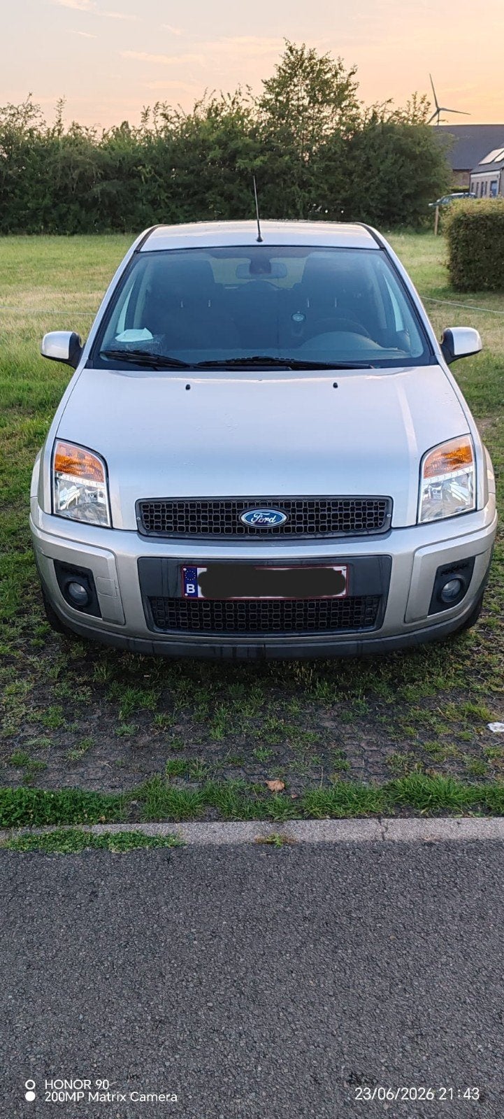Ford fusion 1.4 diesel, Argent ou Gris, Achat, Boîte manuelle, 5 portes