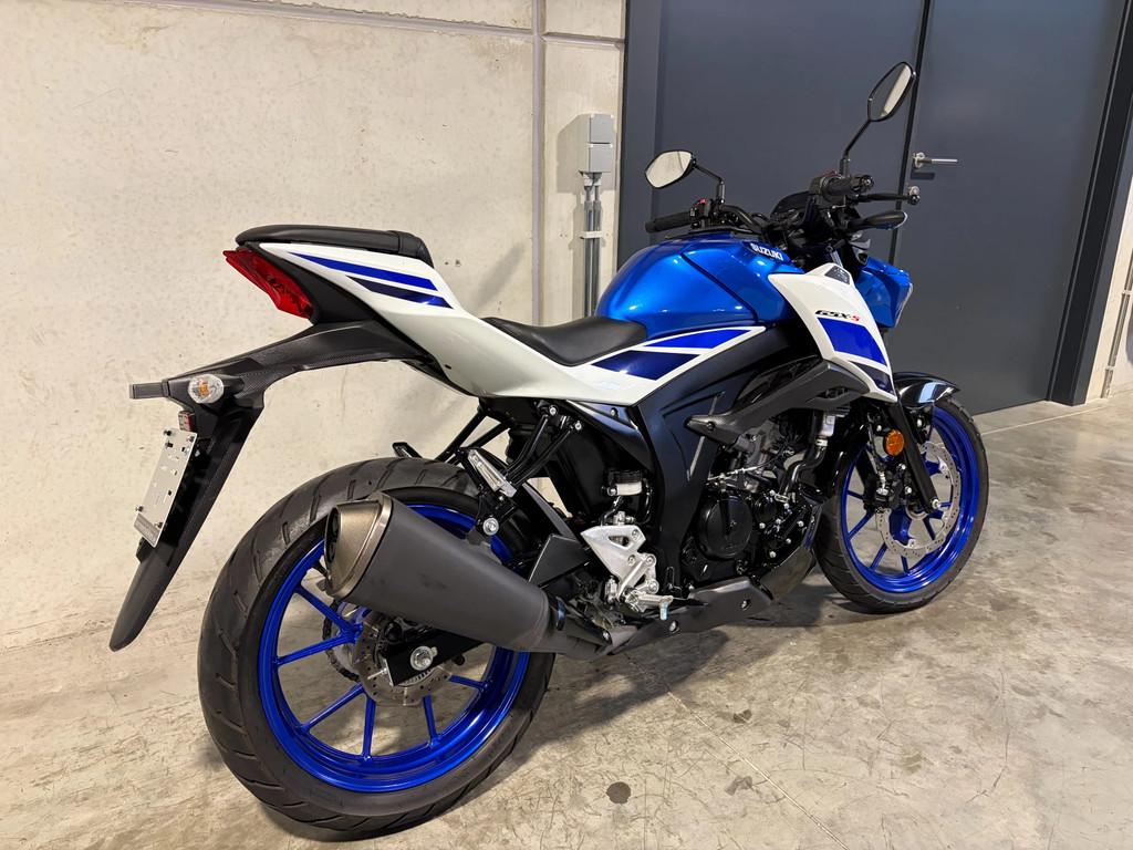 Suzuki GSX-S 125 in zeer mooie staat met handige tanktas, Motoren, Bedrijf, 125 cc, Overig, 11 kW of minder