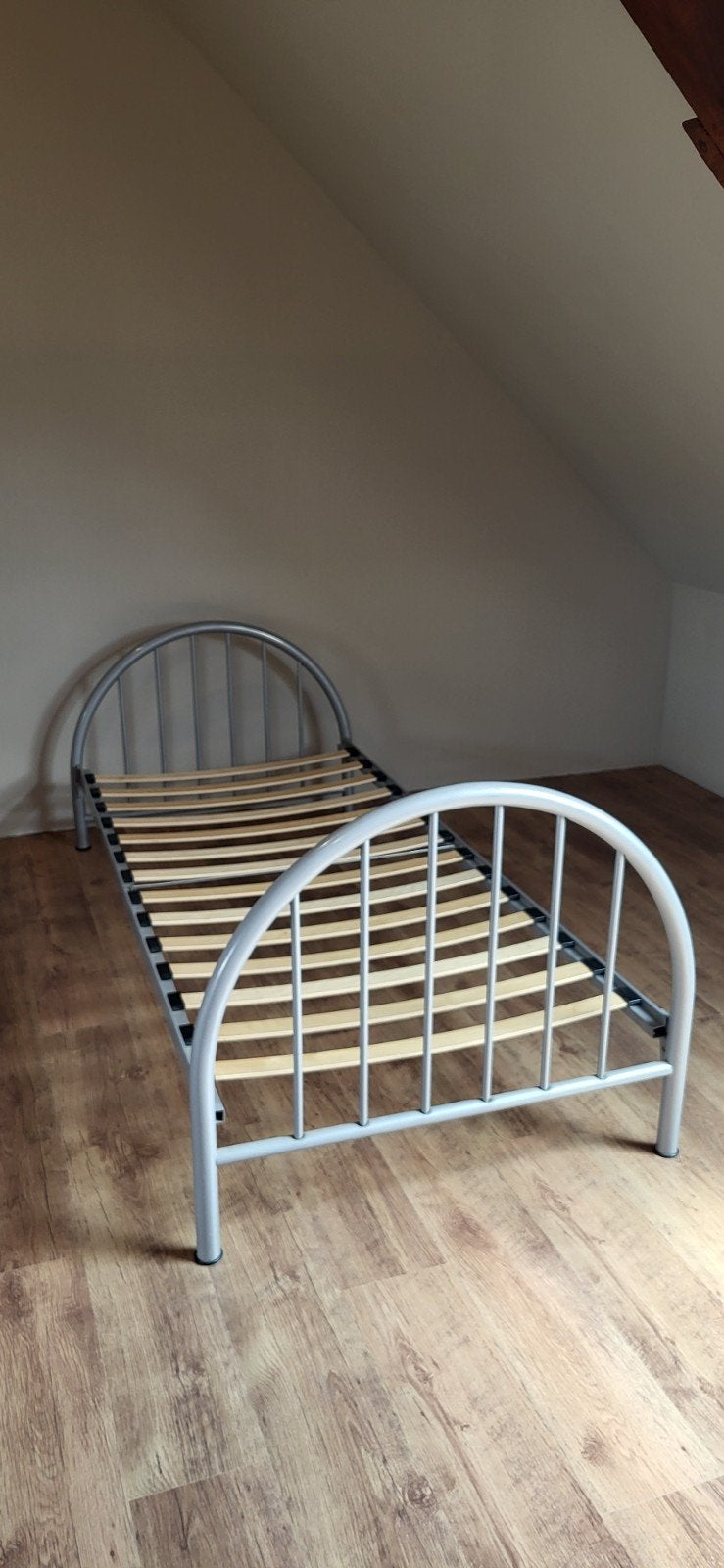 1 persoonsbed, Huis en Inrichting, Slaapkamer | Bedden, 90 cm, 200 cm, Ophalen
