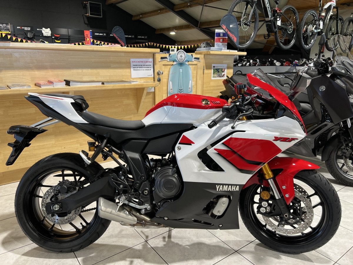 Yamaha R7 70 TH, 700 cc, Nieuw, Bedrijf, Super Sport