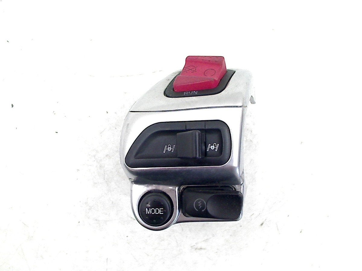 STUURSCHAKELAAR RECHTS Piaggio MP3 500 2014-2018, Piaggio & C. SpA, Gebruikt, Customer_service@piaggio.com, Viale Rinaldo Piaggio, 25
56025  Pontedera, PI, IT