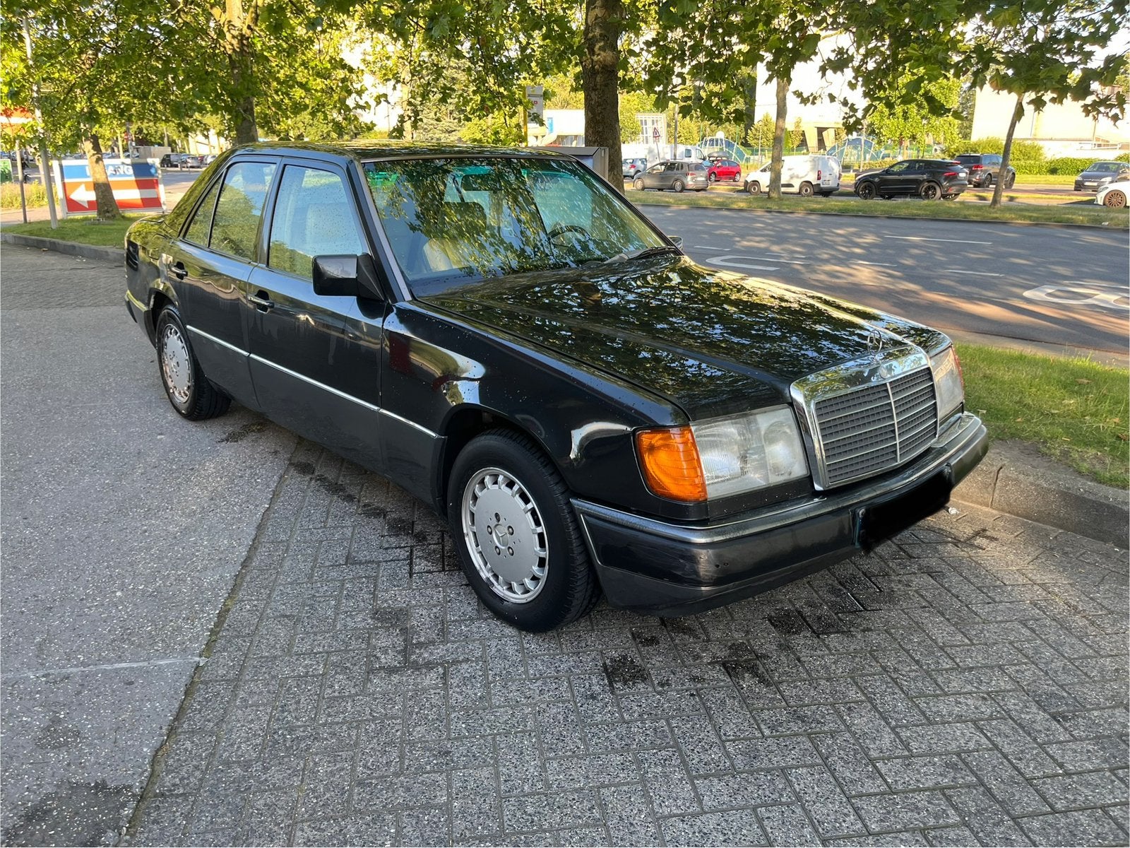 Mercedes 300e benzine oldtimer, Automaat, Leder, Particulier, 300-Serie