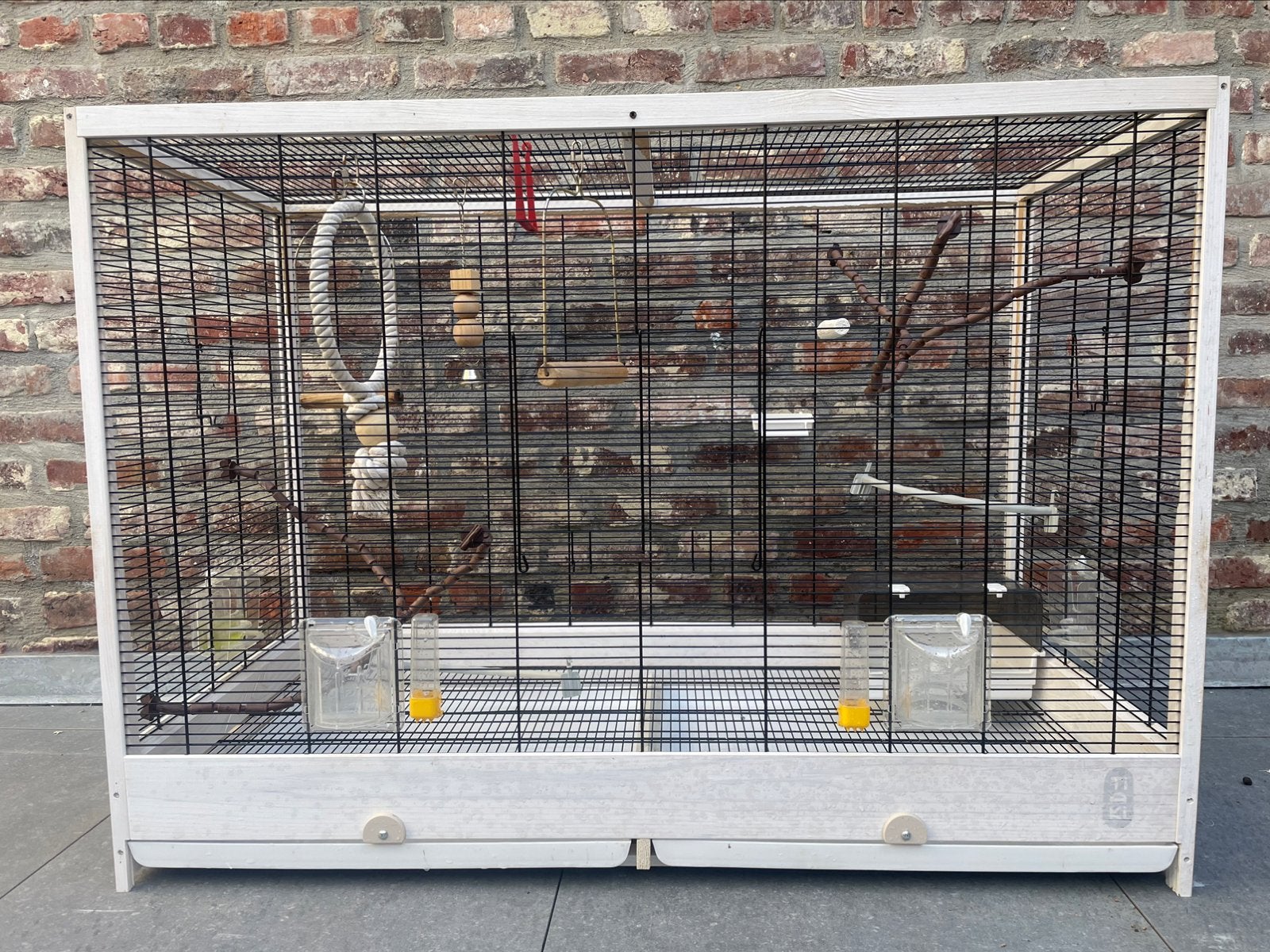 Grande volière/cage à oiseaux avec nombreux accessoires, Animaux & Accessoires, Comme neuf, Bois, Cage à oiseaux