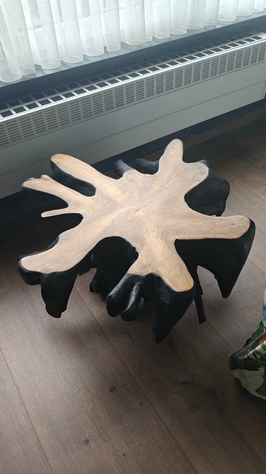 Boomstam salontafel, Ophalen