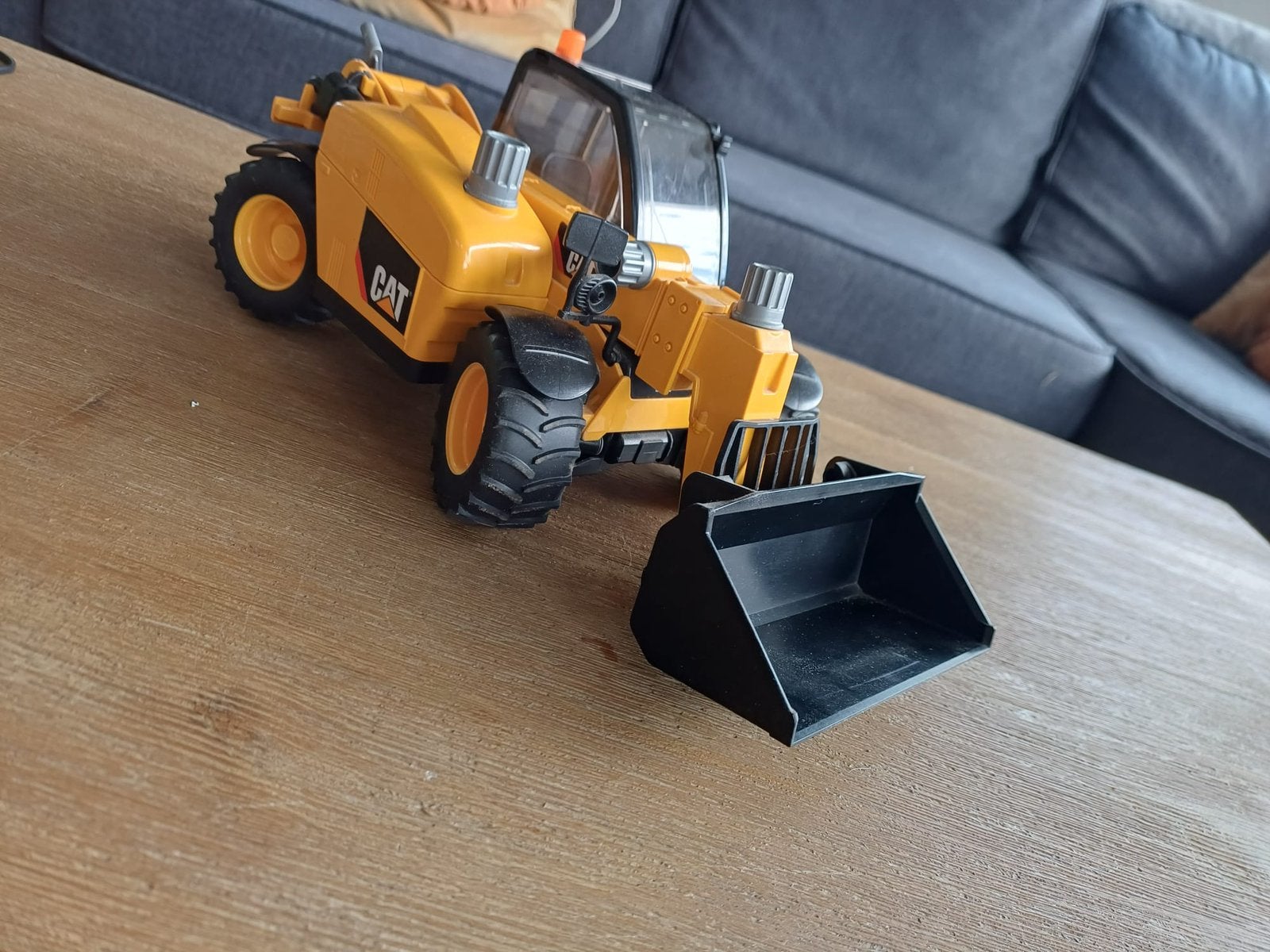 Bruder caterpillar, Hobby en Vrije tijd, Modelbouw | Radiografisch | Overige, Ophalen of Verzenden, Zo goed als nieuw