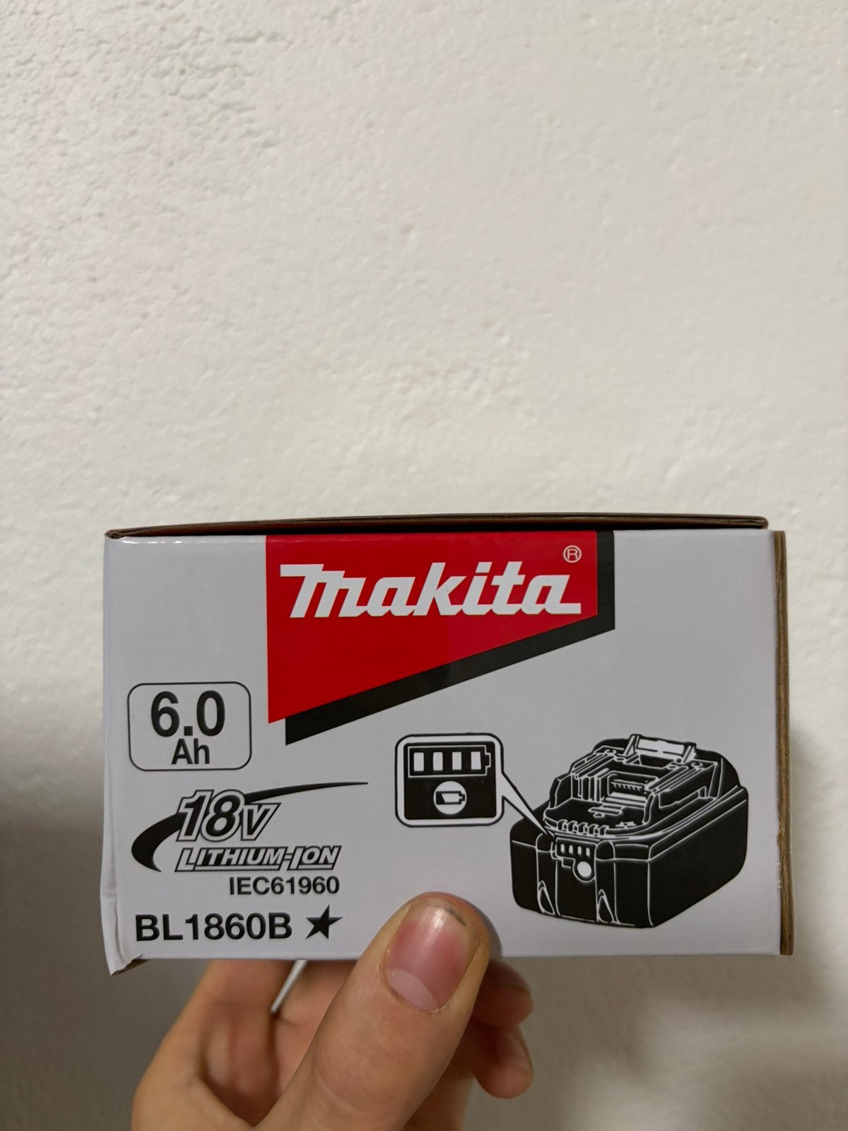 Batterie Makita 18V 6ah, outils neufs avec boîte, Enlèvement, Comme neuf