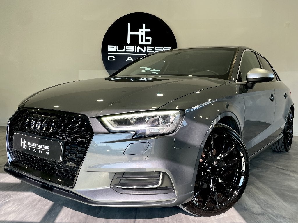 Audi A3 1.4 TFSi/ BERLINE/ S-TRONIC/ PACK SPORT/ SHADOW LOOK, Auto's, Audi, 4 deurs, 4 cilinders, Leder en Stof, https://public.car-pass.be/vhr/7e7d2536-6c54-41c2-b269-dbf7a14ce2cf