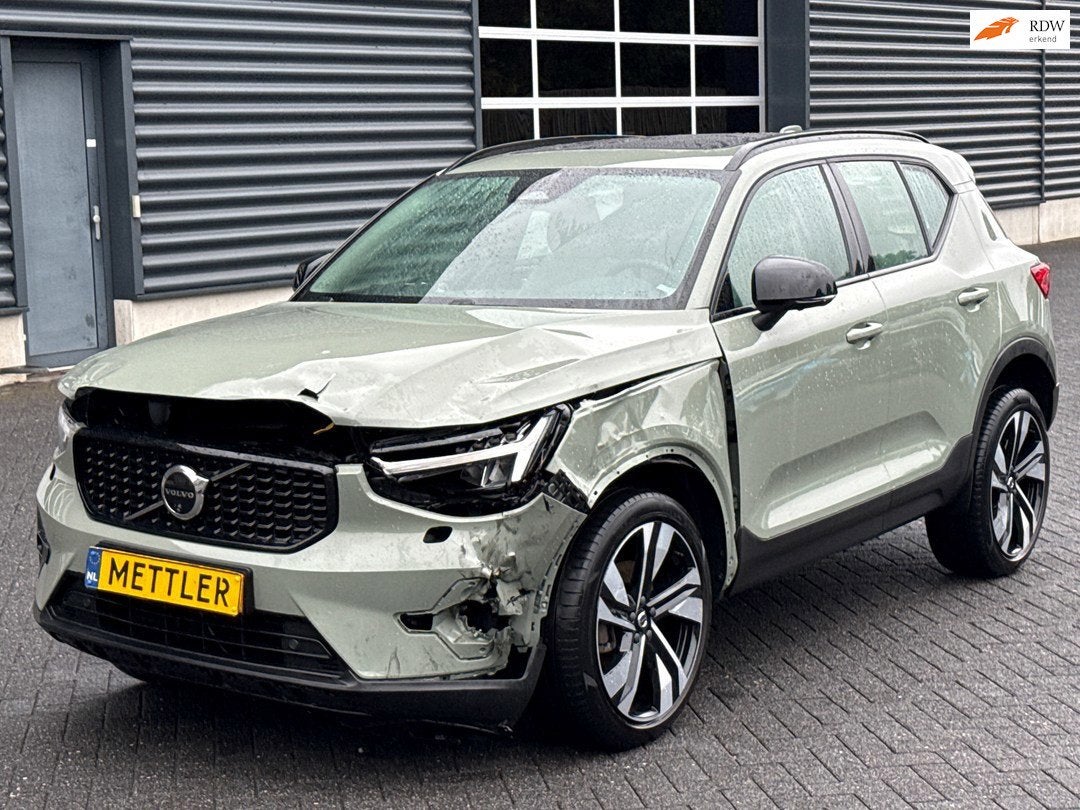 Volvo XC40 2.0 B4 Plus Black Edition | Harman Kardon | Memor, Auto's, 197 pk, Gebruikt, 4 cilinders, Leder