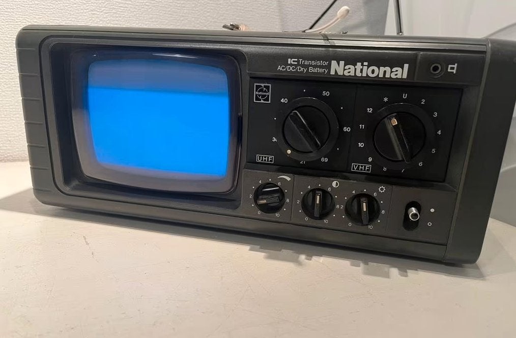 VINTAGE NATIONAL TR-525ES draagbare SW-tv / jaren 70 / 5", Antiquités & Art, Antiquités | TV & Hi-Fi, Enlèvement ou Envoi