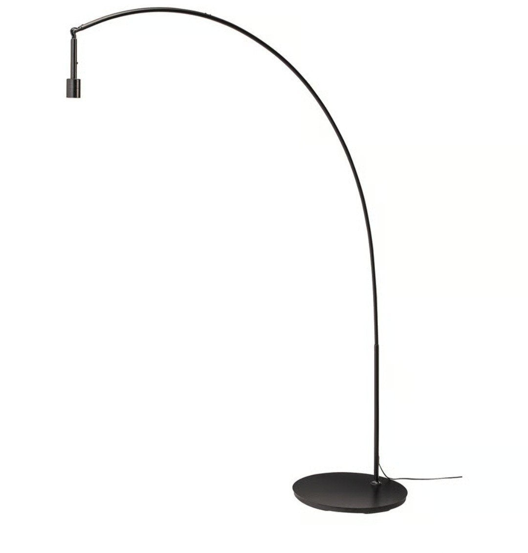 Skaftet zwarte booglamp van ikea, Ophalen