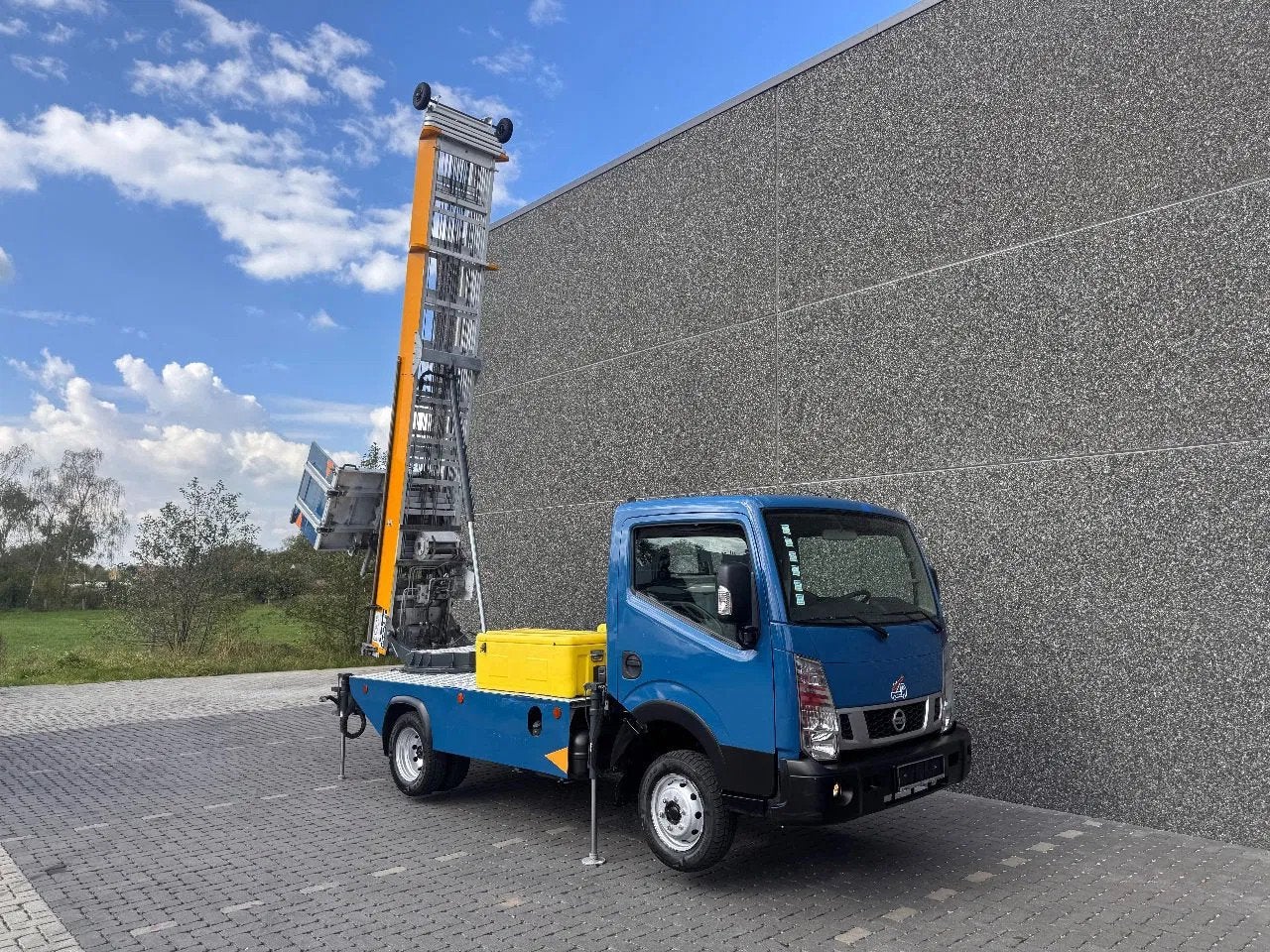 Nissan NT400 Bocker HL27/1-6LH (bj 2018), Auto's, Gebruikt, 131 pk, Te koop, https://public.car-pass.be/vhr/a08ce3e0-0ca2-4186-9bd4-5d72f8dee2eb