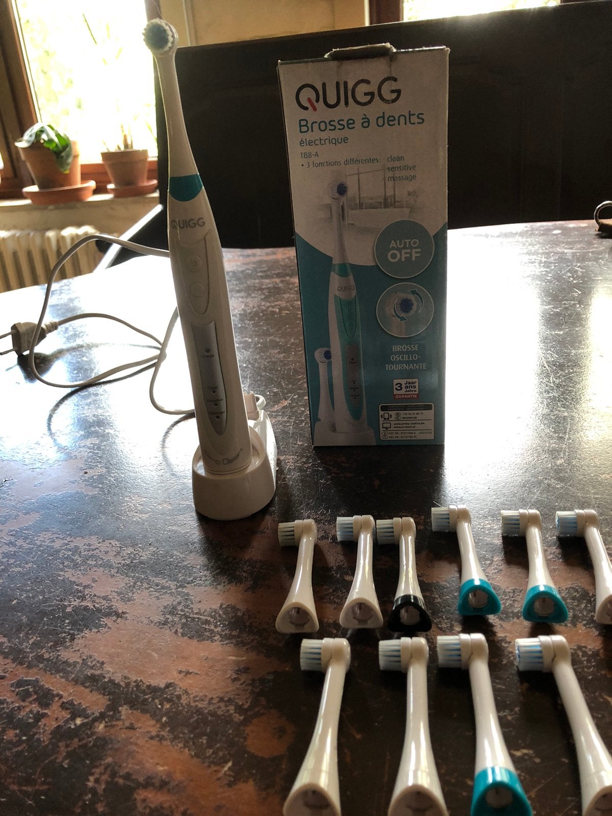 Brosse à dents électrique Quigg TB8-A, Enlèvement ou Envoi, Utilisé