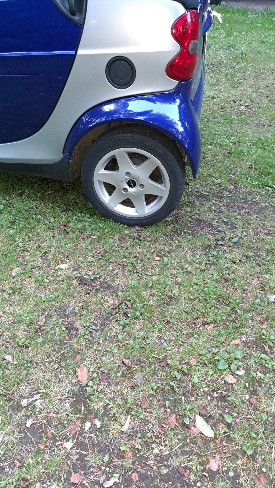 gezocht achteras  smart fortwo  450 met 2 goede wielen als o, Auto's, Particulier, Te koop