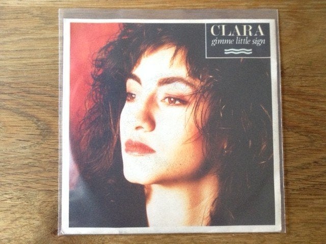 single clara, 7 inch, Ophalen of Verzenden, Pop, Beschermende buitenhoes