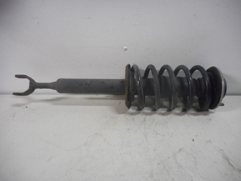 JAMBE DE FORCE AVANT DROIT Audi A6 (C5) (4b0412031bg), Auto-Union-Straße  1,
85057  Ingolstadt, DE, Info@audi.de, Audi, Utilisé