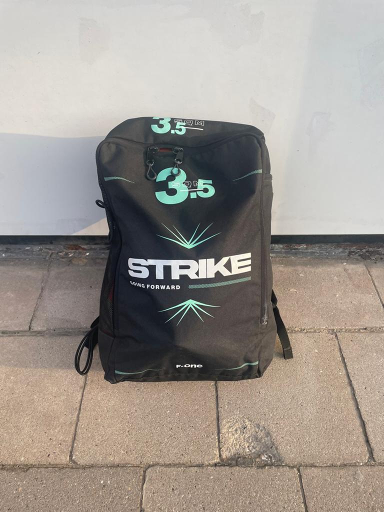 F-One Strike v4 3,5 m2, Enlèvement, Comme neuf