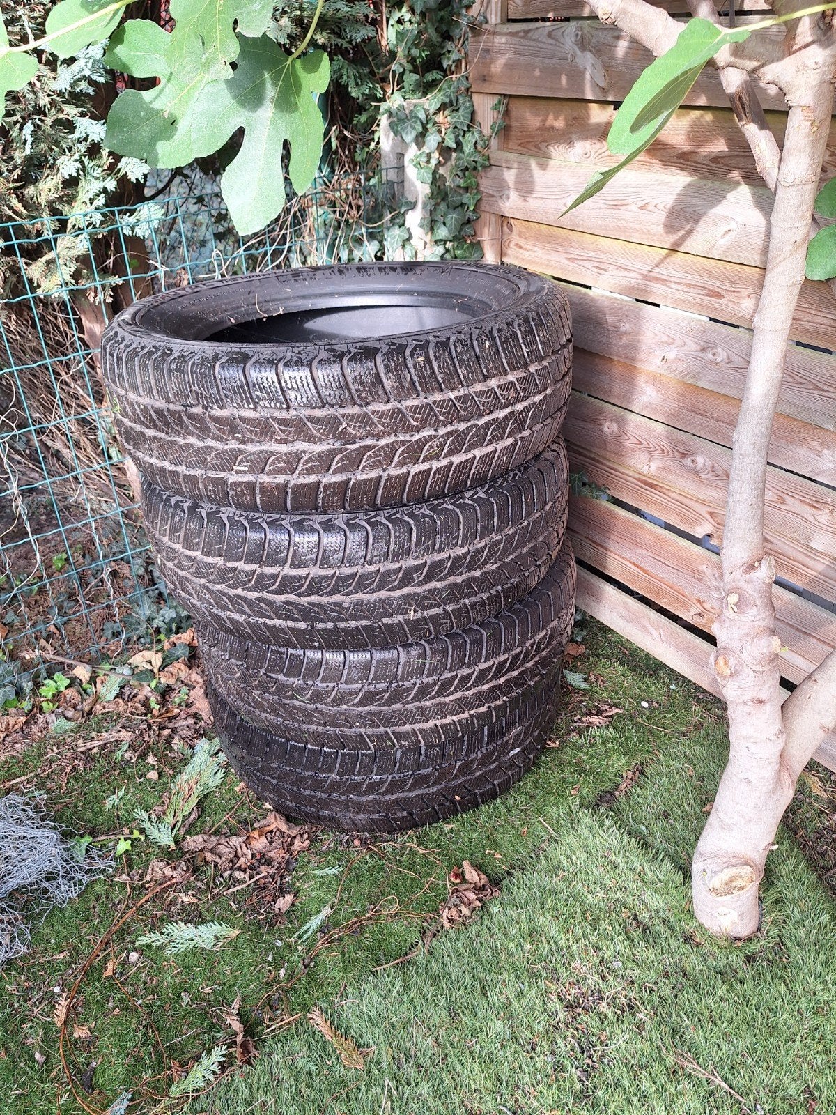 gratis winterbanden 205/60r16 m+s, Auto-onderdelen, Ophalen, Winterbanden