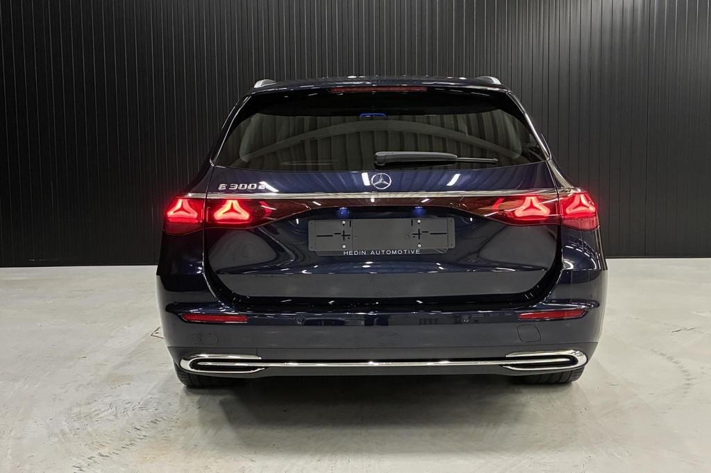 Mercedes-Benz E-Klasse 300 e Break Luxury Line | Distronic |, Auto's, Automaat, Gebruikt, Zwart, 4 cilinders