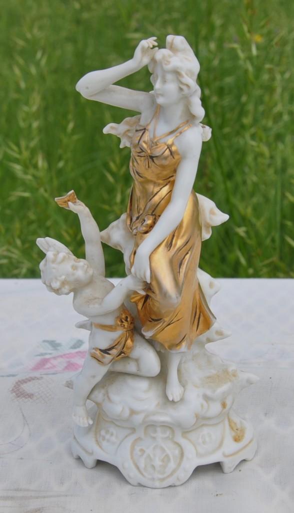 ancienne statue femme et ange ailé  a restaurer, Antiquités & Art, Antiquités | Céramique & Poterie, Enlèvement ou Envoi