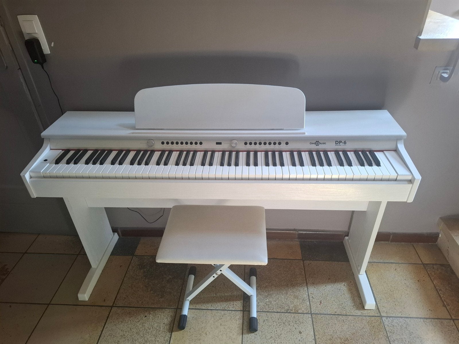 Piano numérique Gear4music DP-6 blanc + tabouret – Excellent, Enlèvement, Blanc, Piano