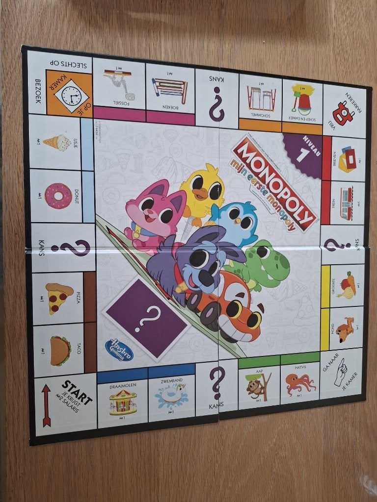 Monopoly junior, Hobby en Vrije tijd, Gezelschapsspellen | Bordspellen, Ophalen, Zo goed als nieuw