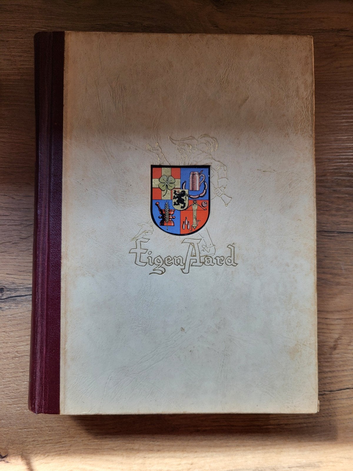Eigen aard - Vlaamsche folklore - K.C. Peeters - 1946, Ophalen of Verzenden, Gelezen
