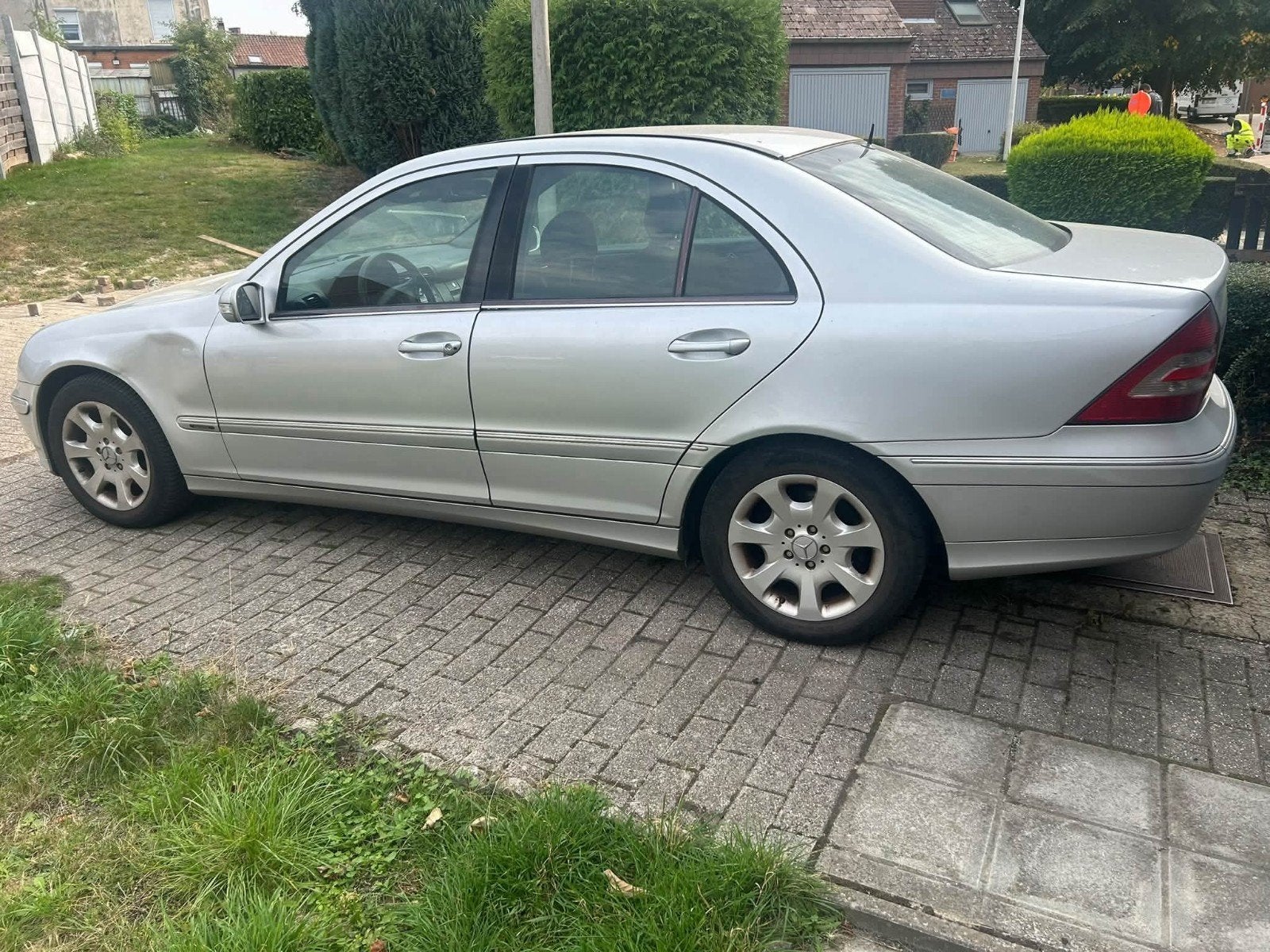 mercedes classe C, Autos, Achat, Carnet d'entretien, Autres couleurs, Noir