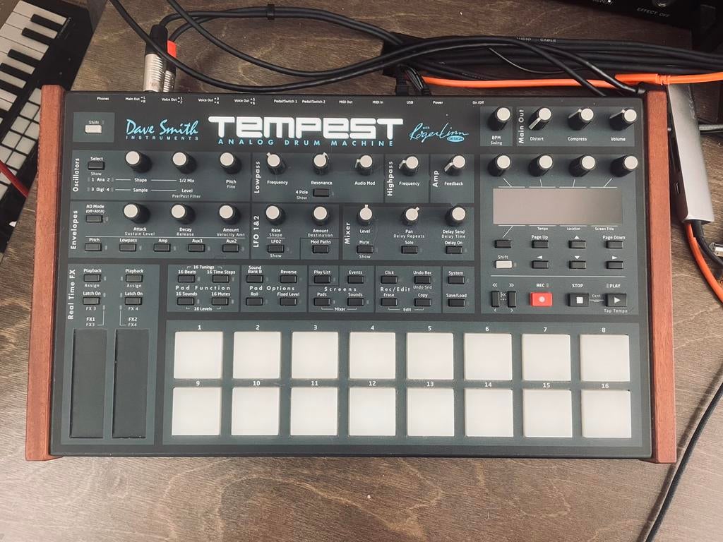 Dave Smith Tempest, Muziek en Instrumenten, Ophalen, Zo goed als nieuw