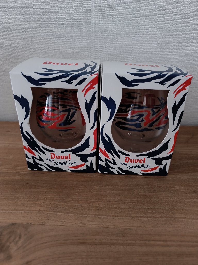 2 nieuwe collectors Tornado Duvel glazen met doosje, Ophalen of Verzenden, Nieuw, Glas of Glazen, Duvel