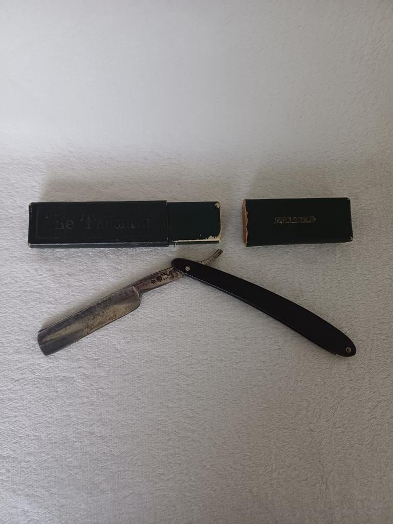 ANCIEN COUPE-CHOUX " BEAUFEU Le Talisman " avec boîte., Enlèvement ou Envoi