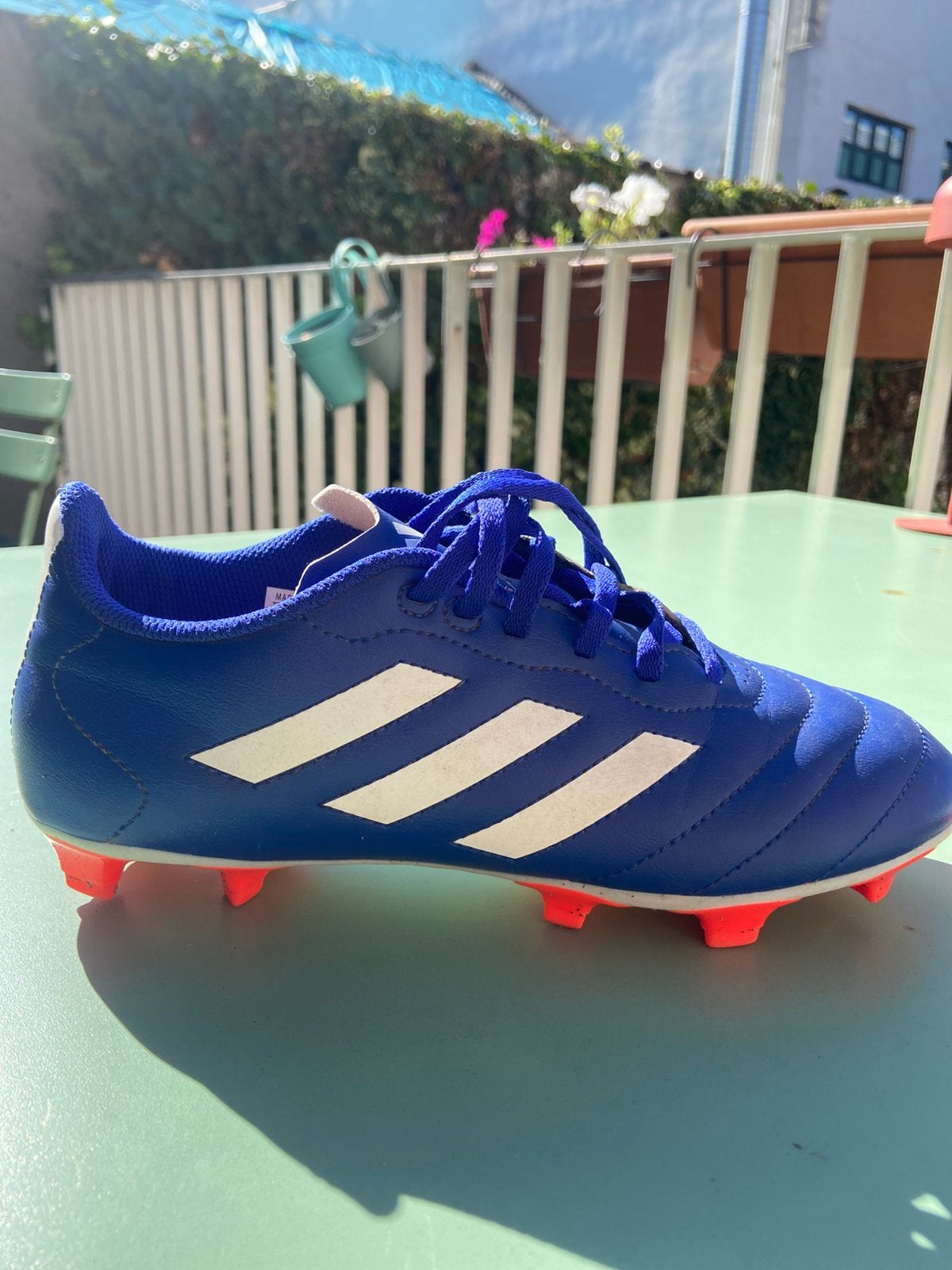 Adidas ️ voetbalschoenen, Sport en Fitness, Ophalen, Zo goed als nieuw, Schoenen