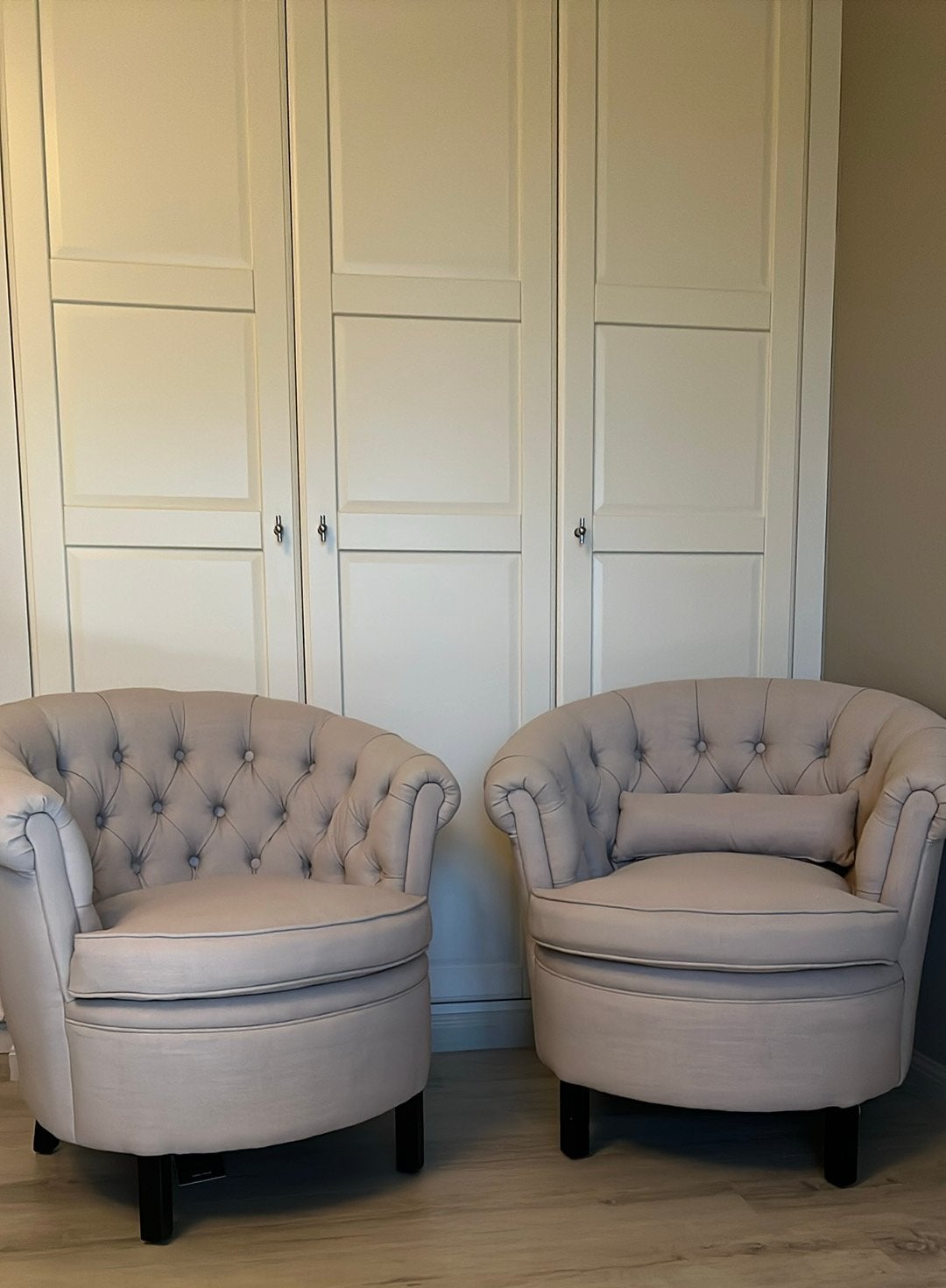 Club in nieuwstaat (zandkleuren/beige) met eticket!, Huis en Inrichting, Fauteuils, Ophalen, Nieuw